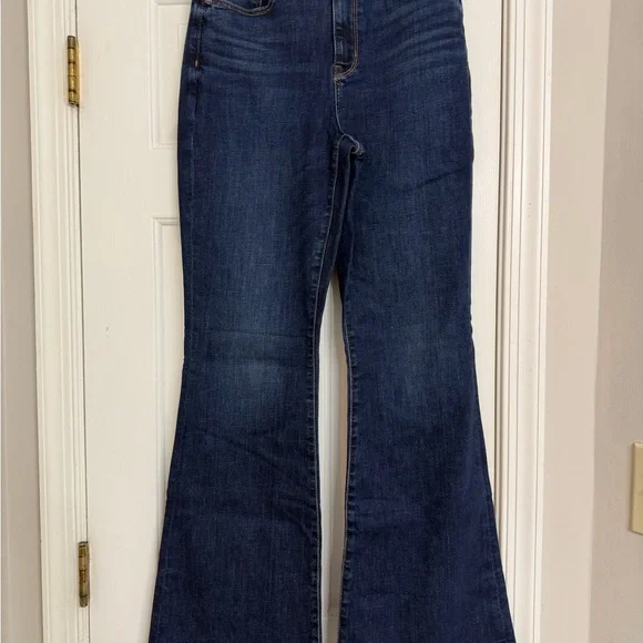 American Eagle Outfitters Dark Blue Flare Jeans - Picture 1 of 3